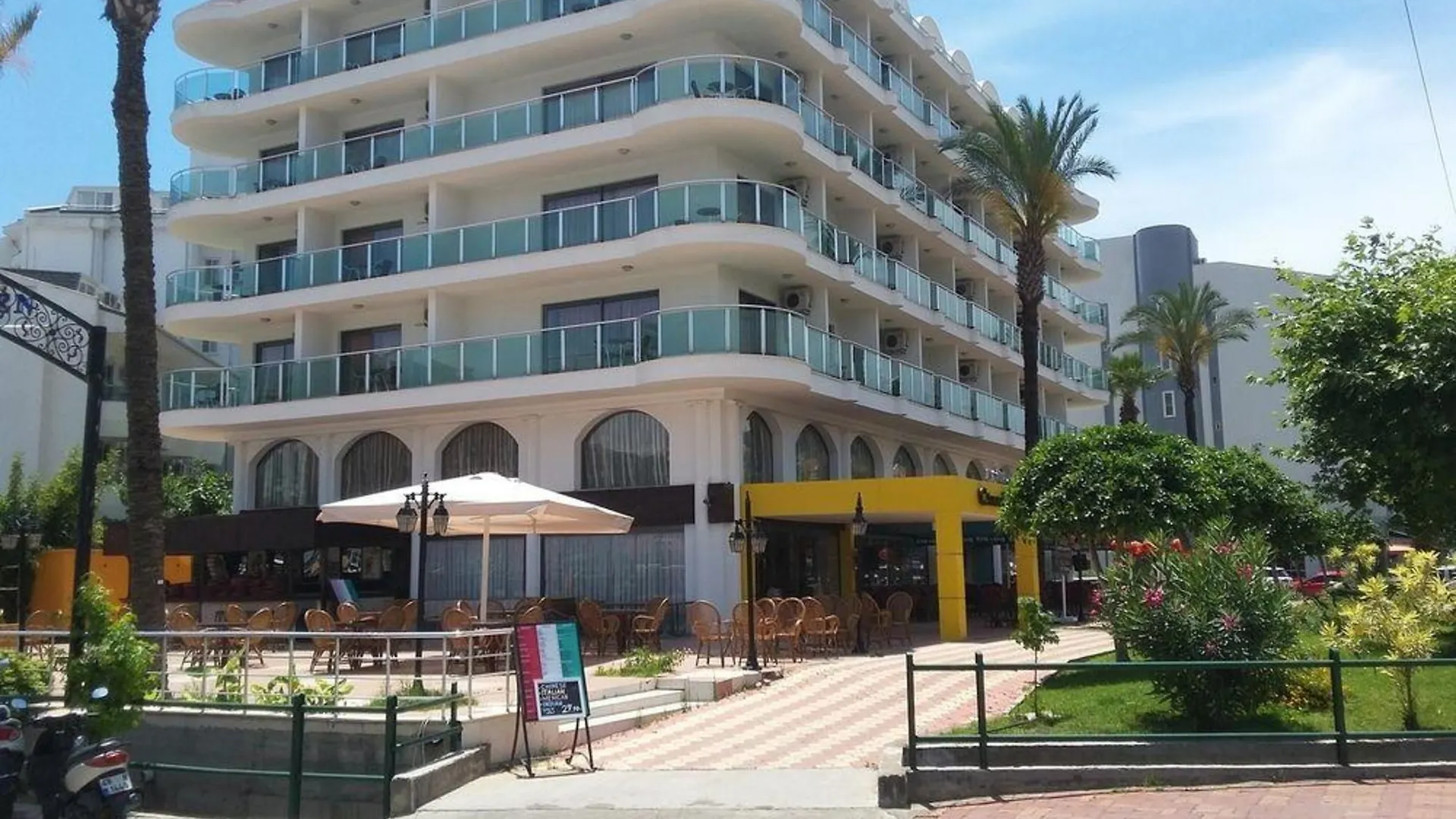 Cihantuerk Hotel Marmaris 3*,